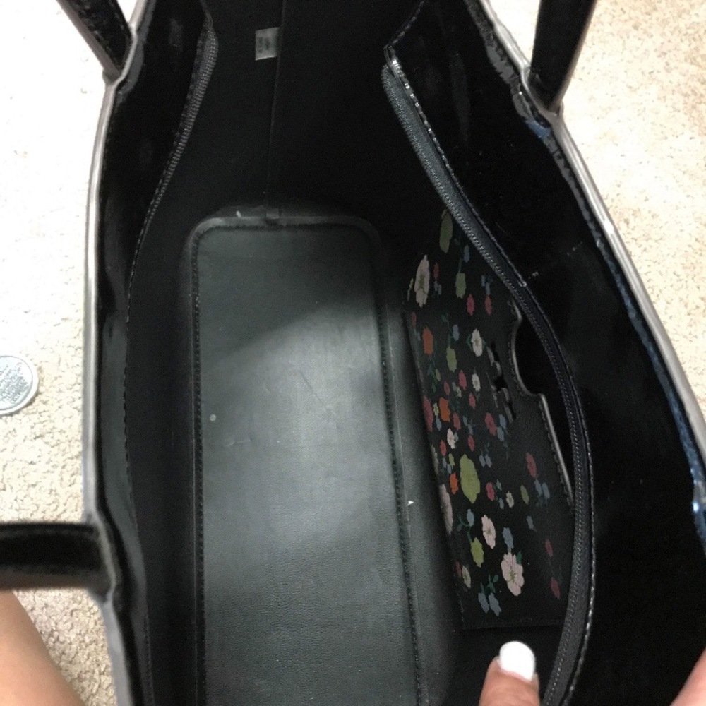 Tory Burch Vilette Tote - Picture 4 of 7